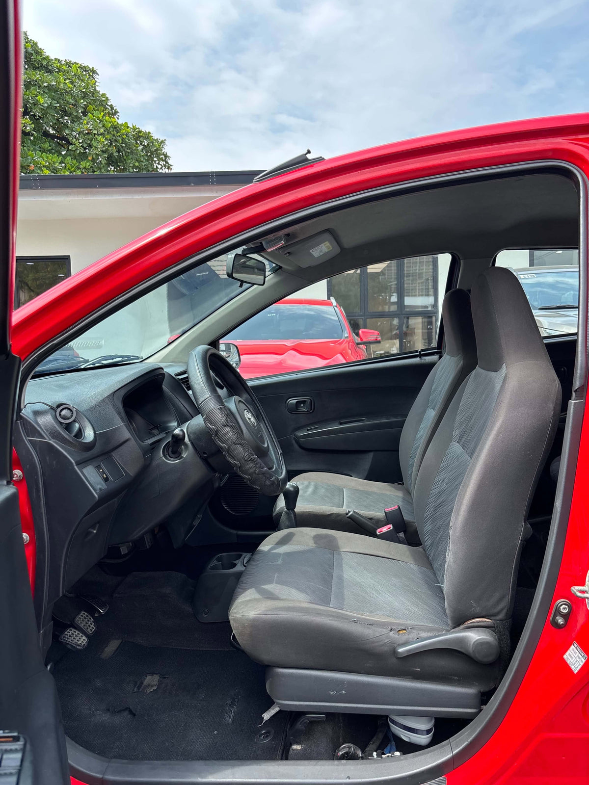 2017 TOYOTA WIGO E 1.0L GAS MANUAL TRANSMISSION