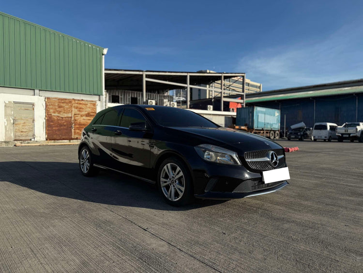 2018 MERCEDES BENZ A180 9T KMS ONLY!