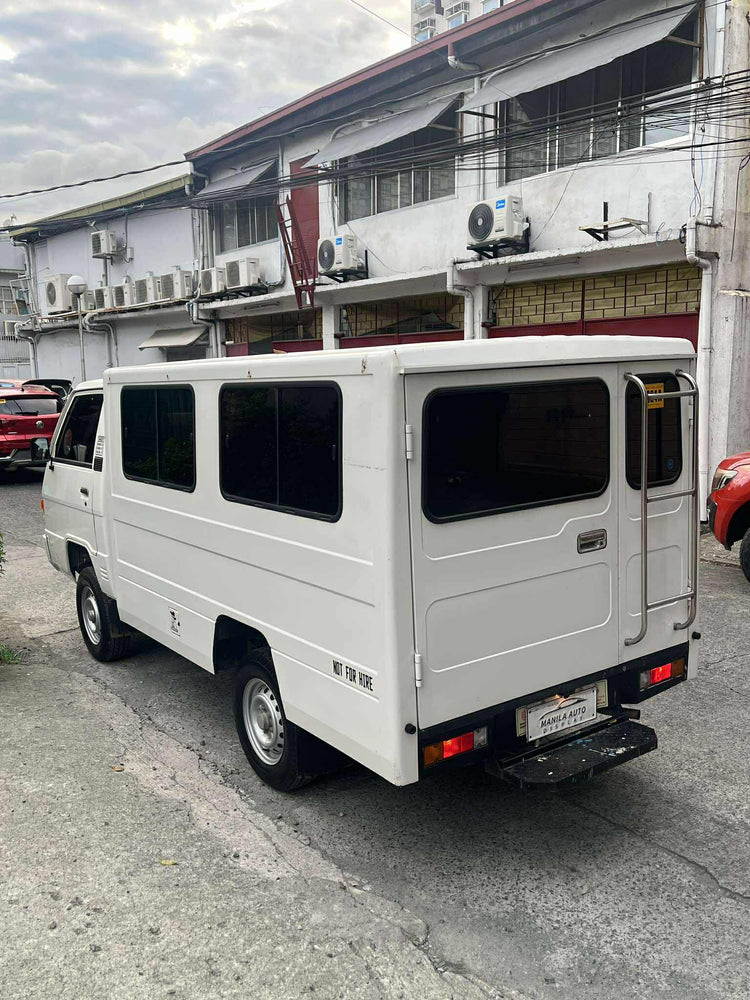 2024 MITSUBISHI L300 2.2L W/ FB BODY DIESEL MANUAL TRANSMISSION