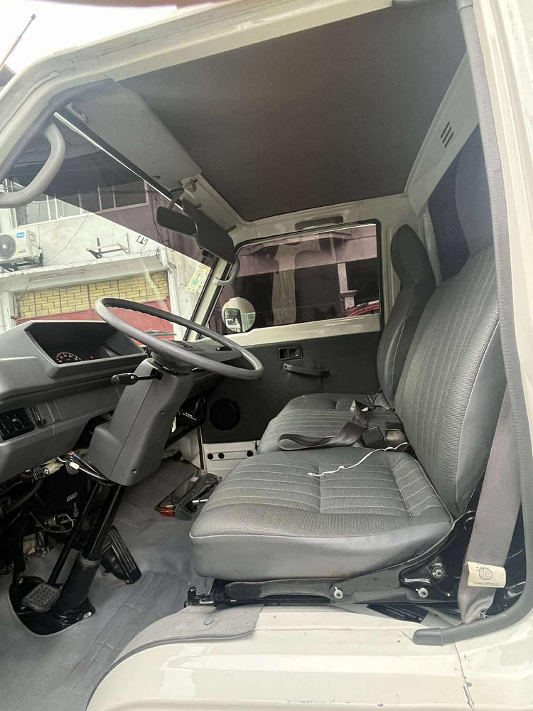 2024 MITSUBISHI L300 2.2L W/ FB BODY DIESEL MANUAL TRANSMISSION