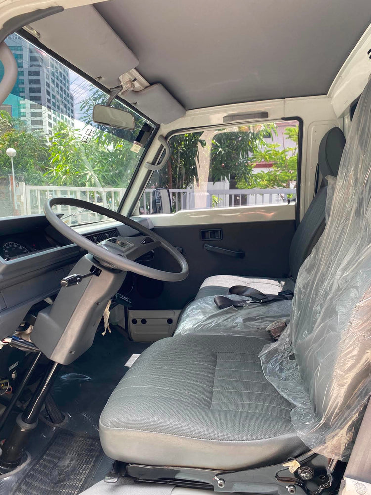 2025 MITSUBISHI	L300 2.2L DSL WITH FB BODY AND DUAL AC MANUAL TRANSMISSION