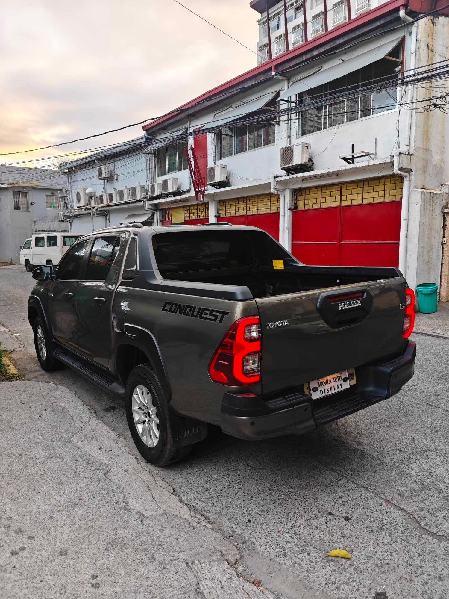 2025 TOYOTA HILUX 2.4L CONQUEST 4X2 AUTOMATIC TRANSMISSION TOYOTA