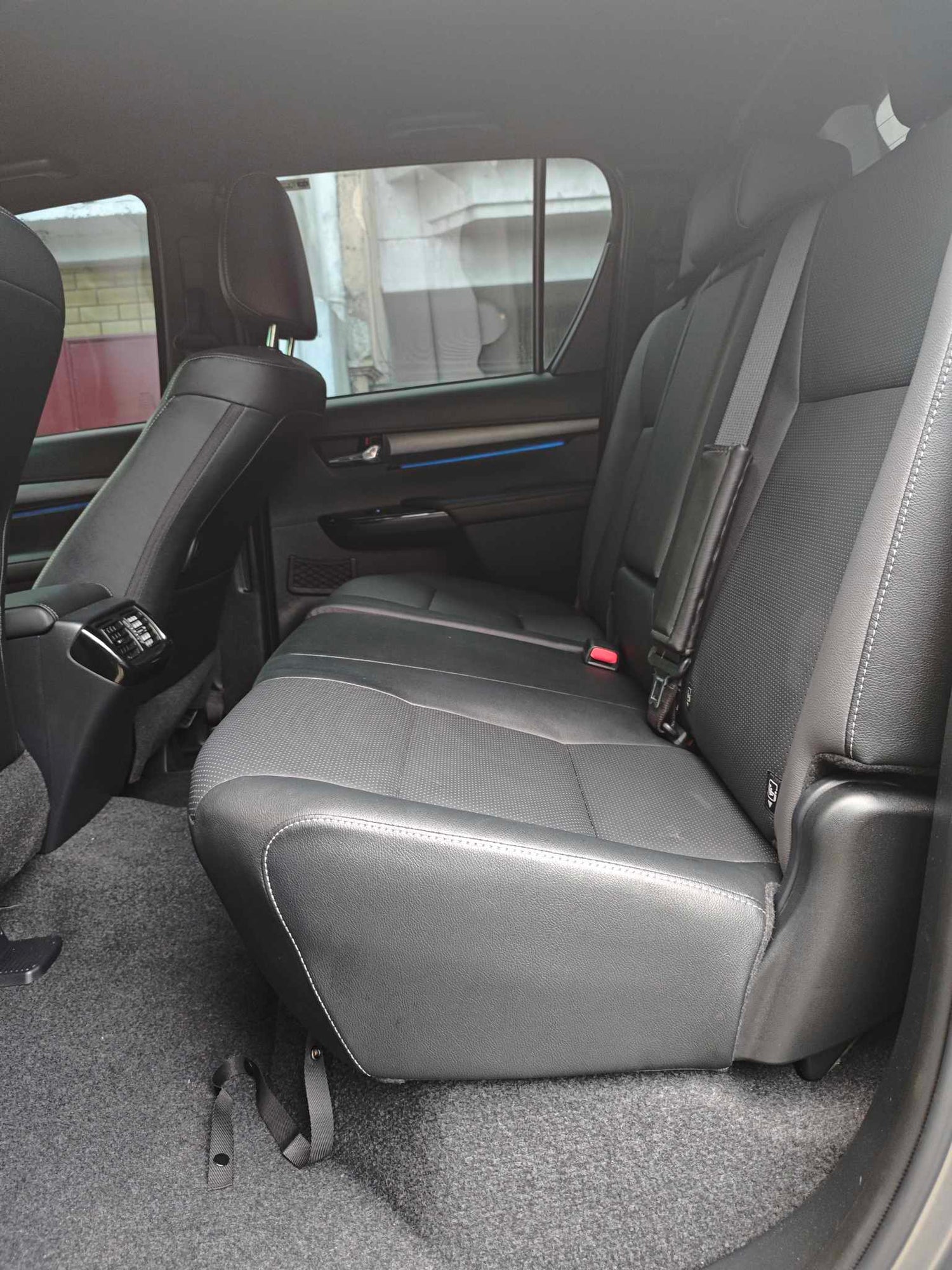 2025 TOYOTA HILUX 2.4L CONQUEST 4X2 AUTOMATIC TRANSMISSION TOYOTA
